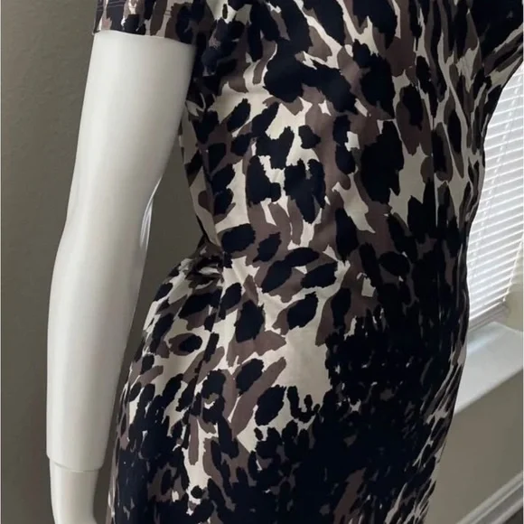 Banana Republic Elegant Black and Cream Patterned Dress (L) - Picture 6 of 11
